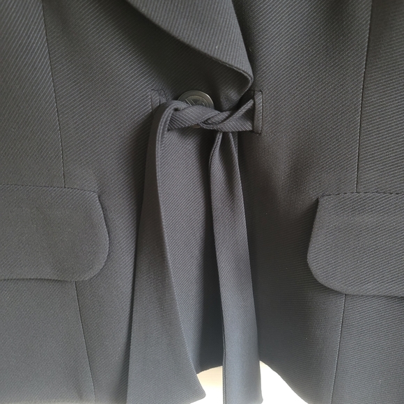 Giorgio Armani black blazer size 48 (14) tie close - Picture 3 of 8